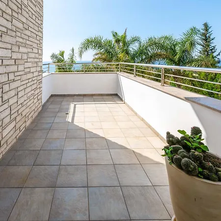 Freedom Villa *